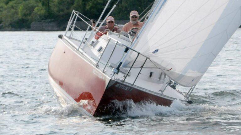 menominee yacht club